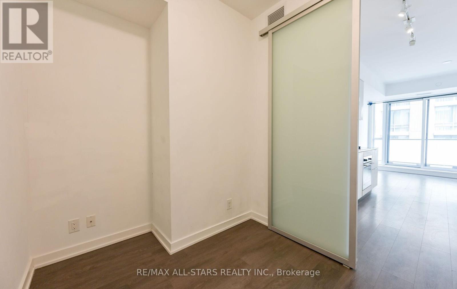 1001 - 609 Avenue Road, Toronto, Ontario  M4V 0B1 - Photo 13 - C12954482
