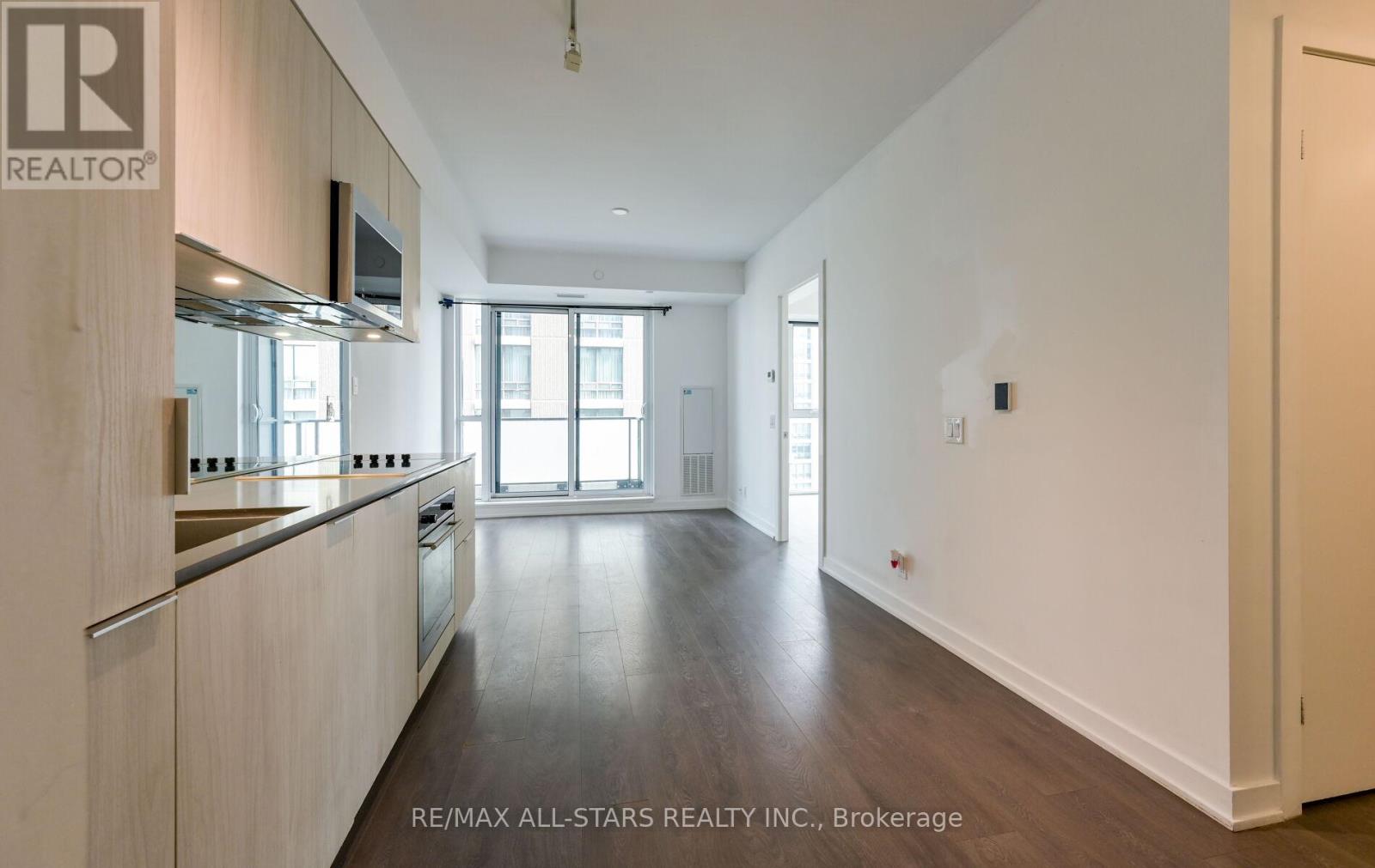 1001 - 609 Avenue Road, Toronto, Ontario  M4V 0B1 - Photo 7 - C12954482
