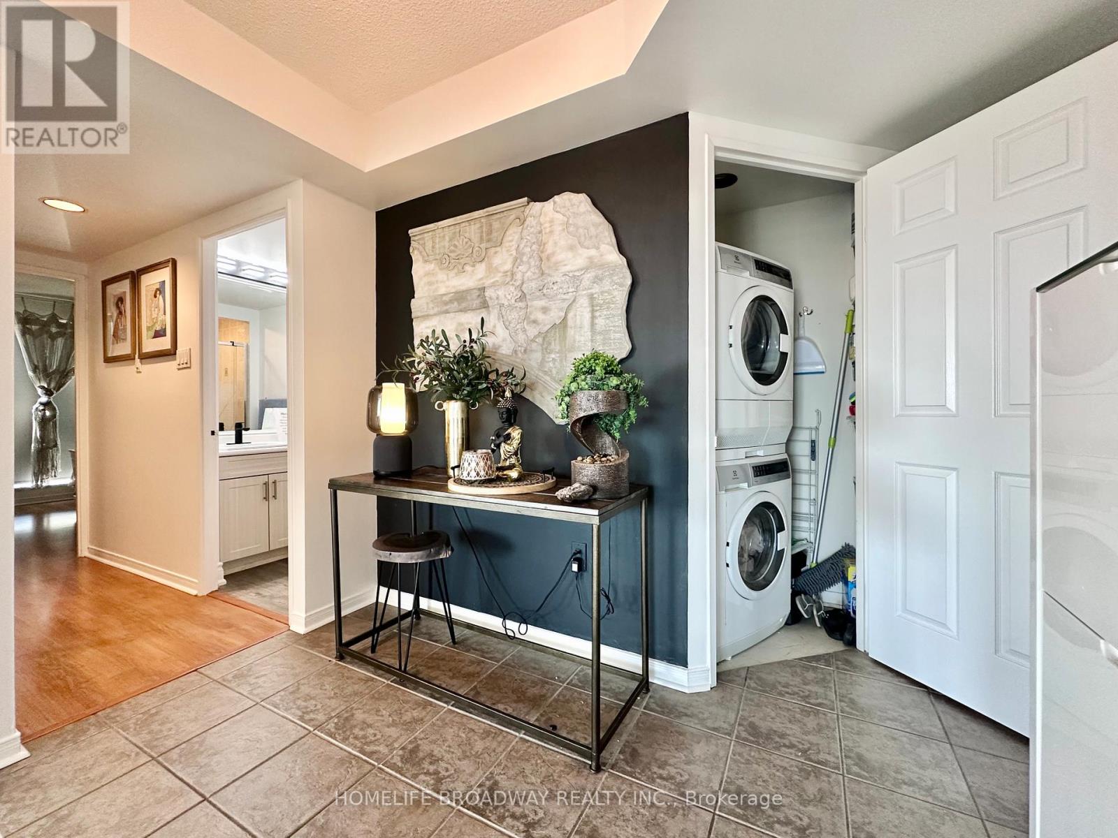 1709 - 2155 Burnhamthorpe Road W, Mississauga, Ontario  L5L 5P4 - Photo 13 - W13433172