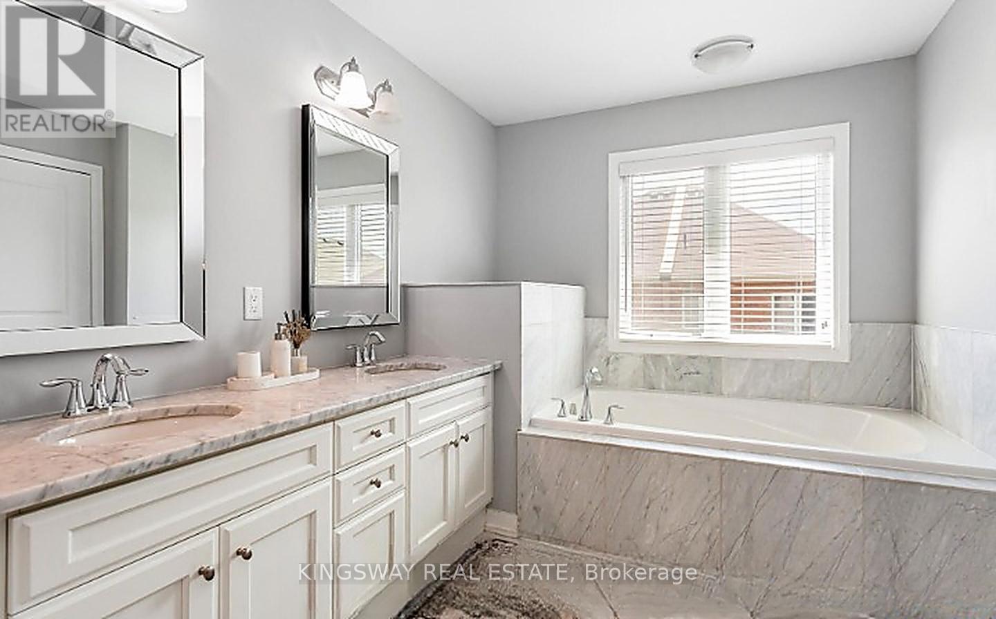 288 Sixteen Mile Drive, Oakville, Ontario  L6M 0V8 - Photo 7 - W13433218