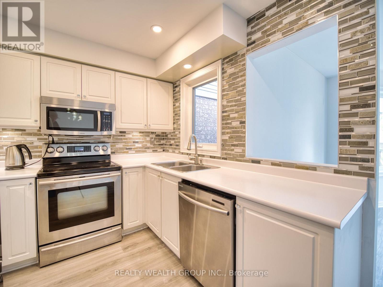 11 Birchcliffe Drive, Brampton, Ontario  L6Z 4T3 - Photo 14 - W13433246