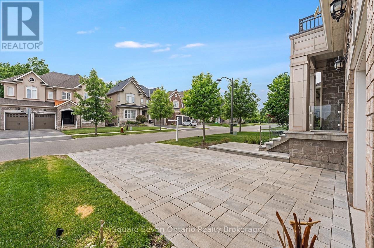 2147 Vineland Crescent, Oakville, Ontario  L6H 0J6 - Photo 5 - W13433270