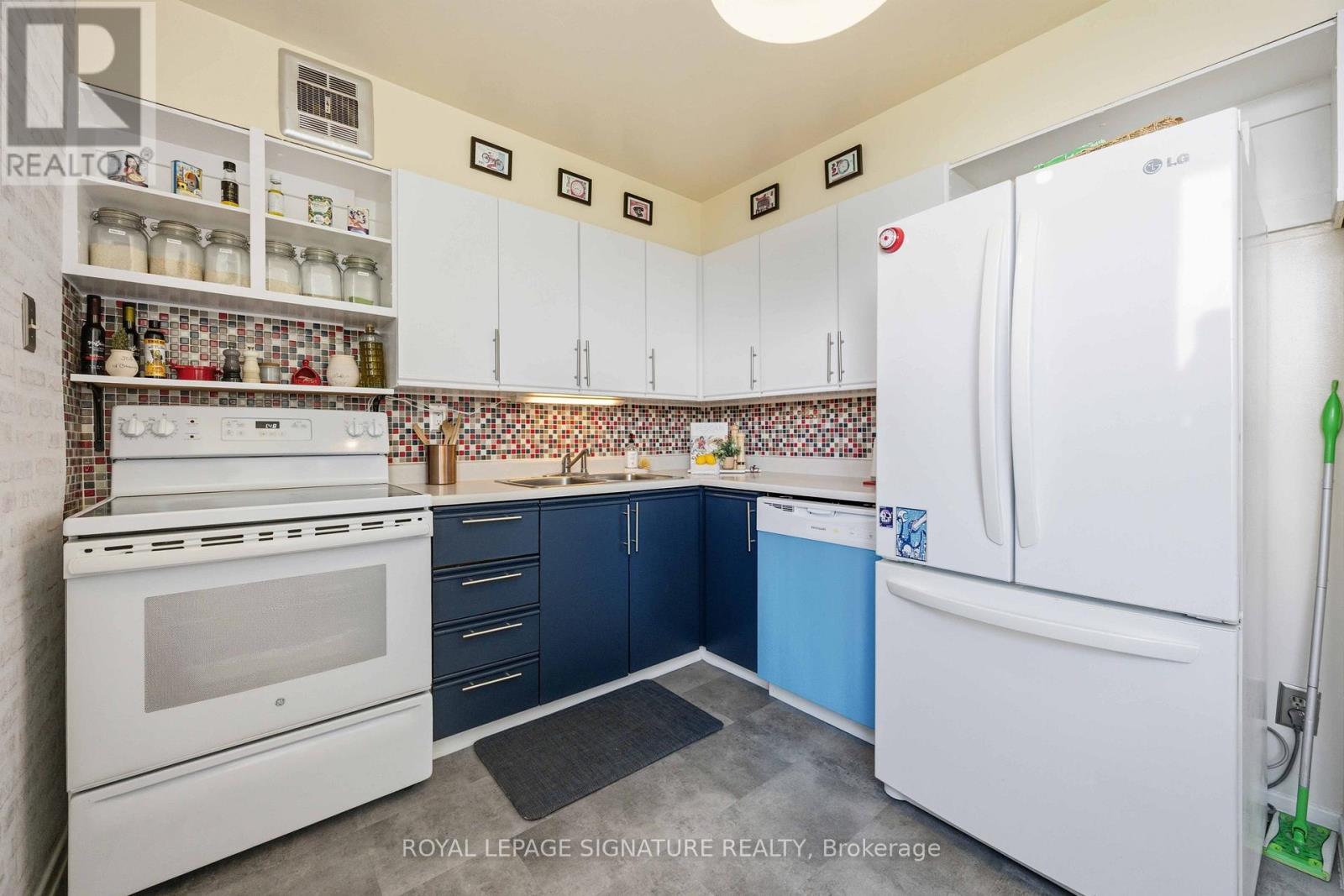 1502 - 980 Broadview Avenue, Toronto, Ontario  M4K 3Y1 - Photo 17 - E13433124