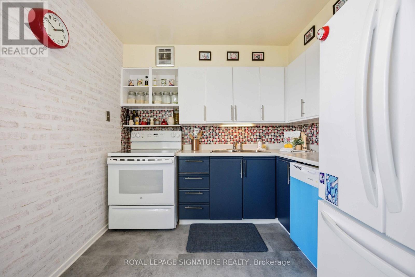 1502 - 980 Broadview Avenue, Toronto, Ontario  M4K 3Y1 - Photo 16 - E13433124