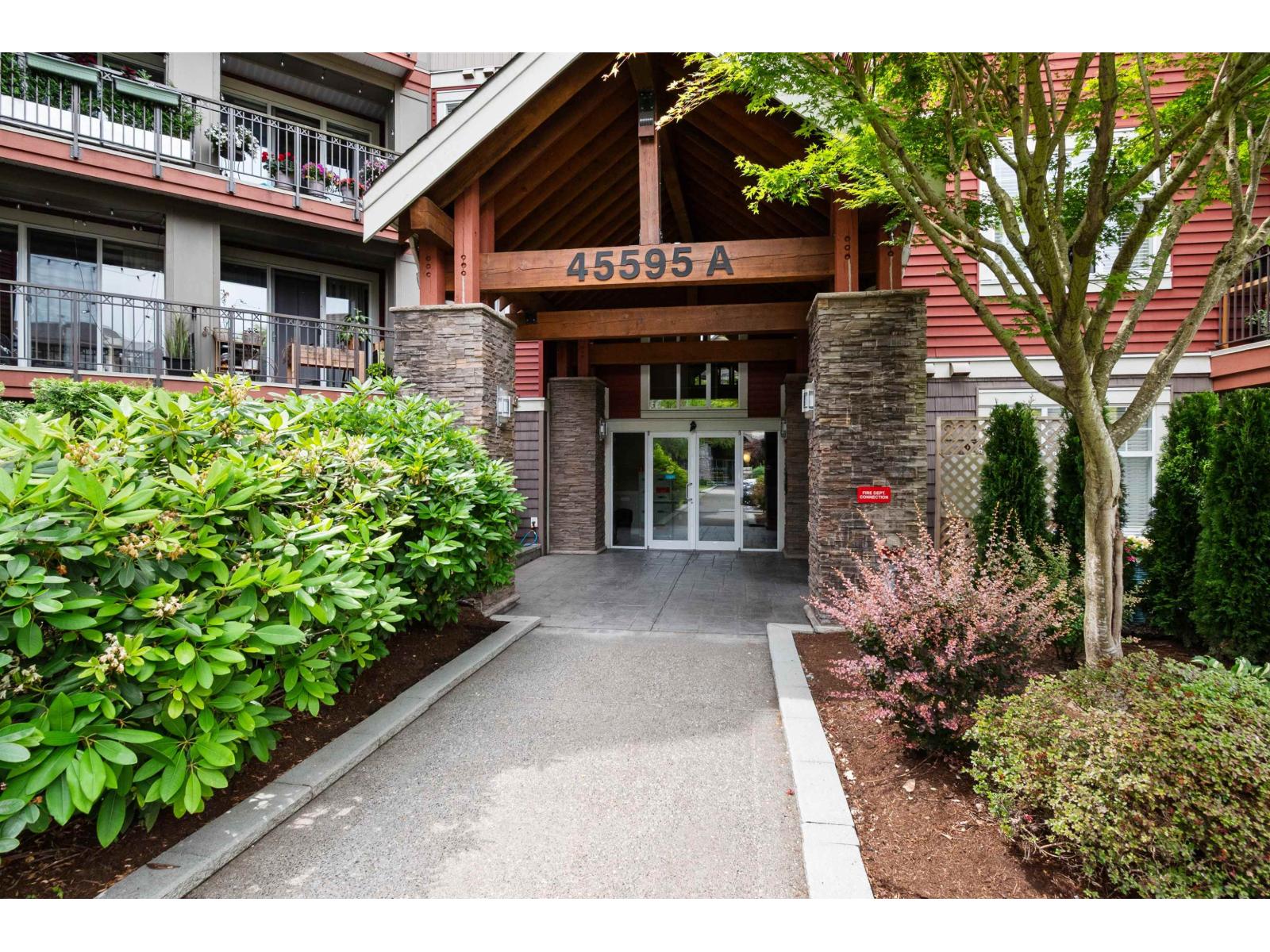 302A 45595 TAMIHI WAY|Garrison Crossing