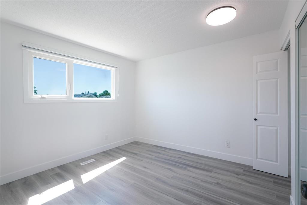 1748 Jefferson Avenue, Winnipeg, Manitoba  R2P 1N8 - Photo 6 - 202613556