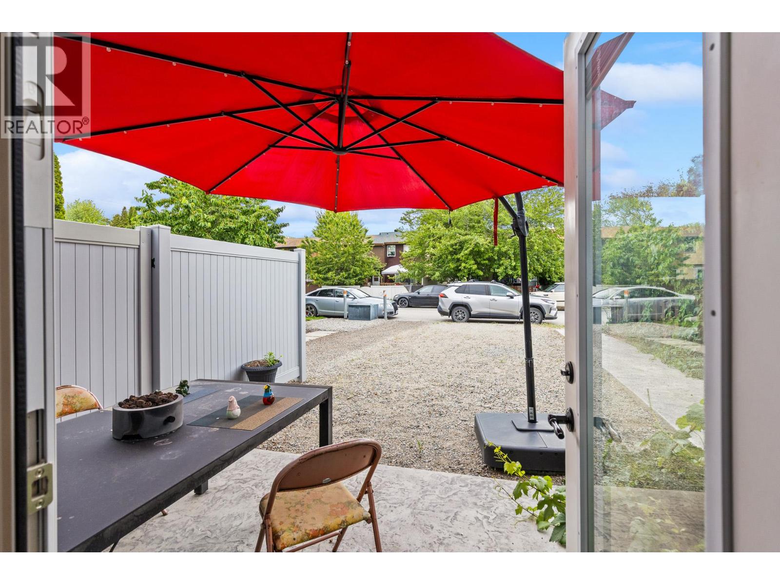 737 Fairway Avenue, Penticton, British Columbia  V2A 6M3 - Photo 4 - 10386210
