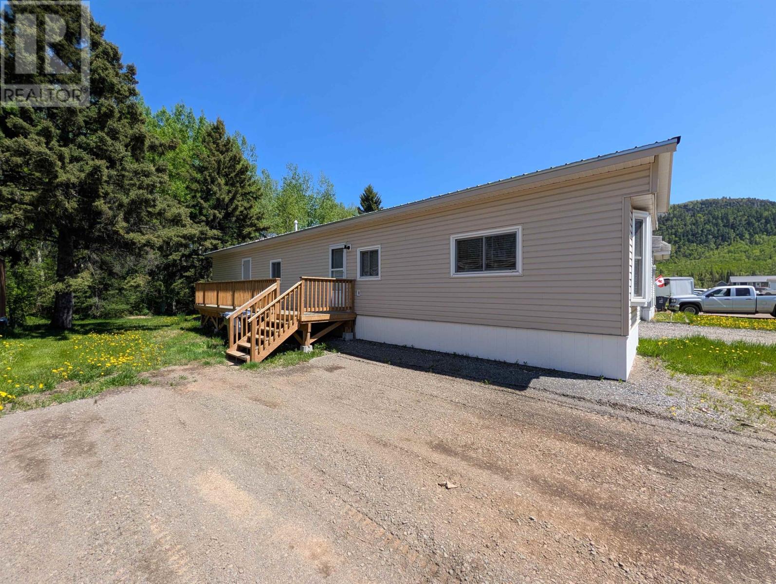 G11 1055 Chippewa Rd, Thunder Bay, Ontario  P7J 1J1 - Photo 4 - TB2601308