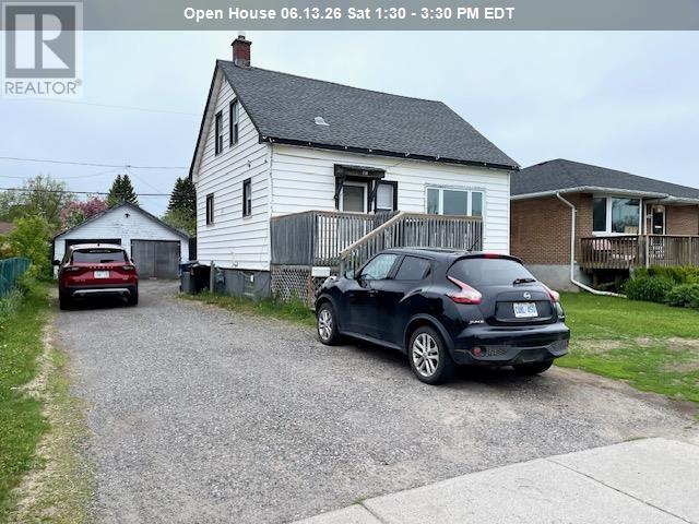 258 Algonquin Ave S, Thunder Bay, Ontario  P7B 4T6 - Photo 1 - TB2601455