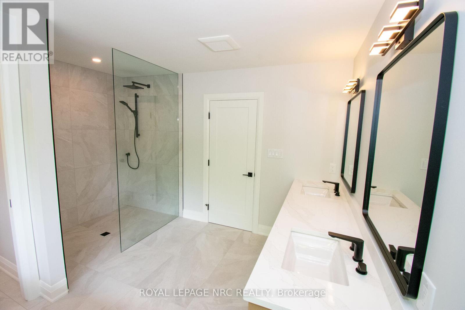 7 Woodington Crescent, St. Catharines, Ontario  L2T 3T6 - Photo 33 - X13433670