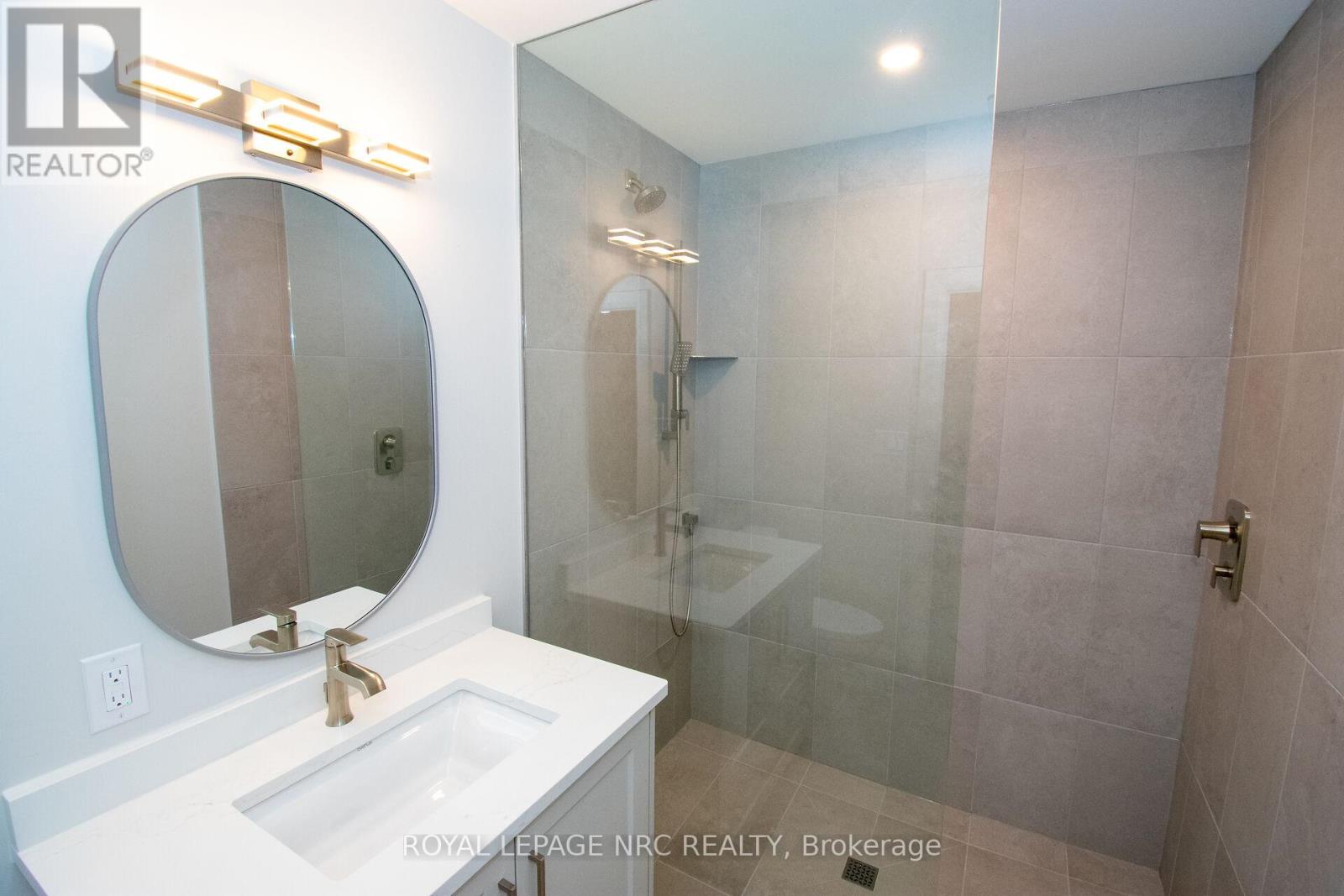 7 Woodington Crescent, St. Catharines, Ontario  L2T 3T6 - Photo 37 - X13433670