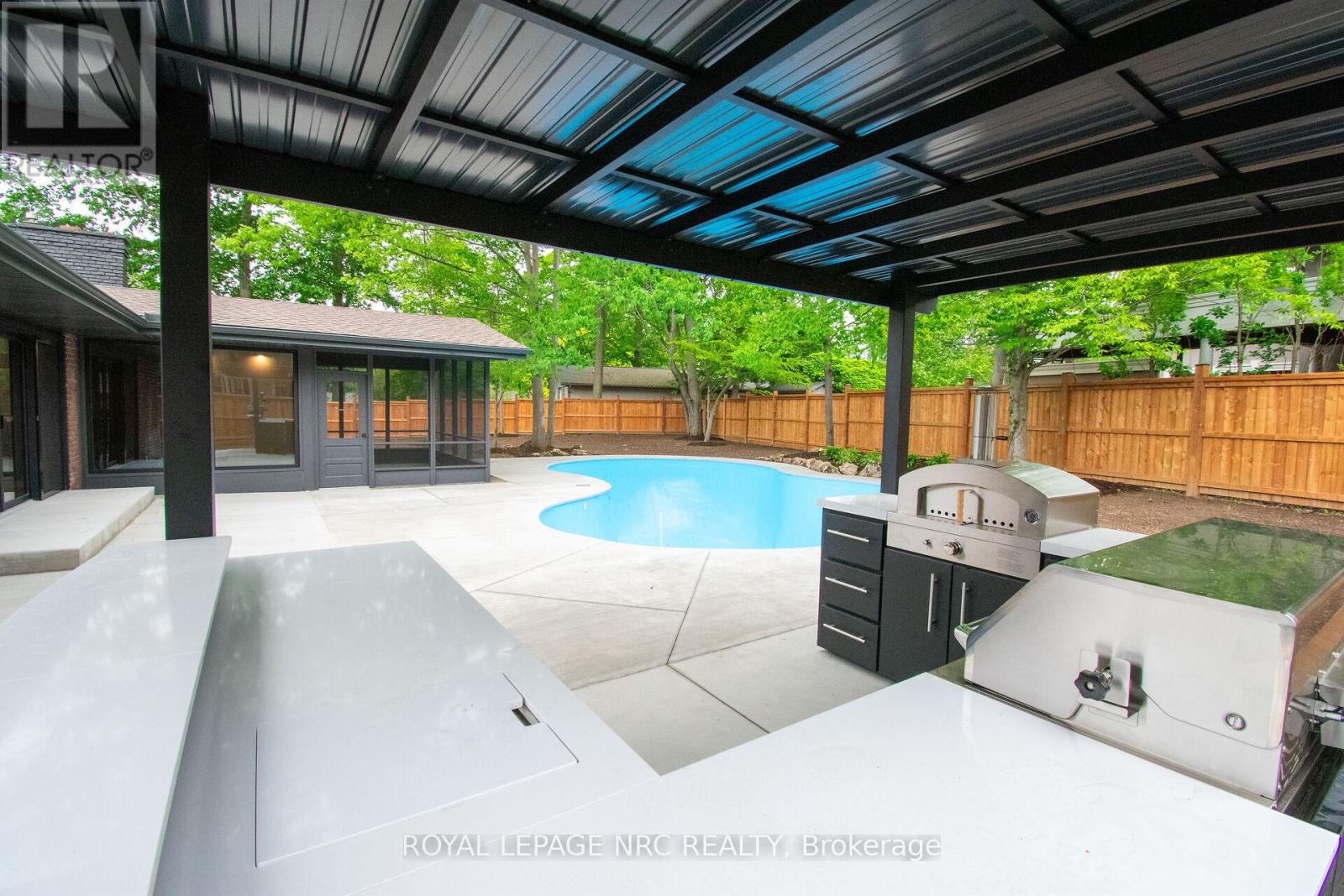 7 Woodington Crescent, St. Catharines, Ontario  L2T 3T6 - Photo 49 - X13433670