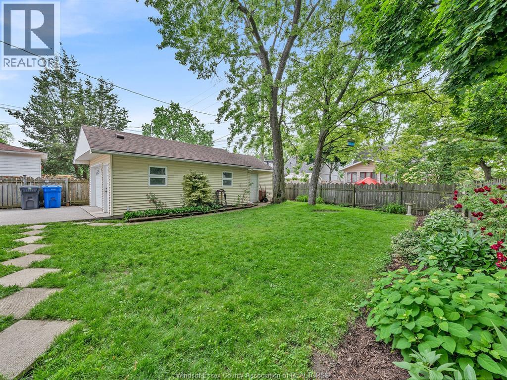 1803 Ellrose, Windsor, Ontario  N8W 4T7 - Photo 11 - 26013864