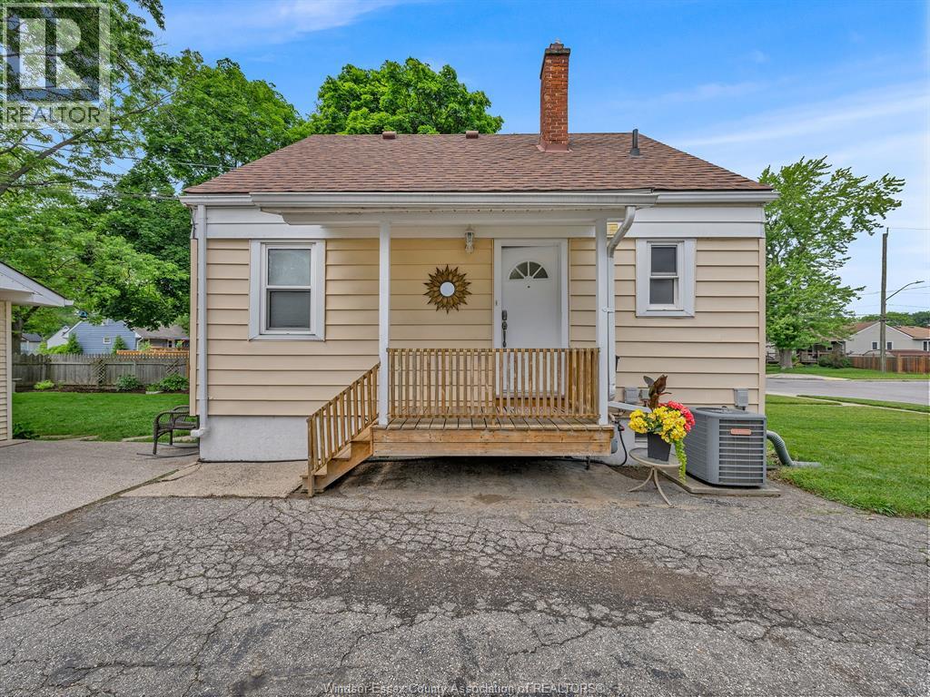 1803 Ellrose, Windsor, Ontario  N8W 4T7 - Photo 7 - 26013864