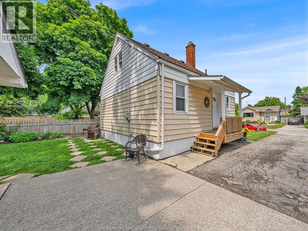 1803 Ellrose, Windsor, Ontario  N8W 4T7 - Photo 9 - 26013864