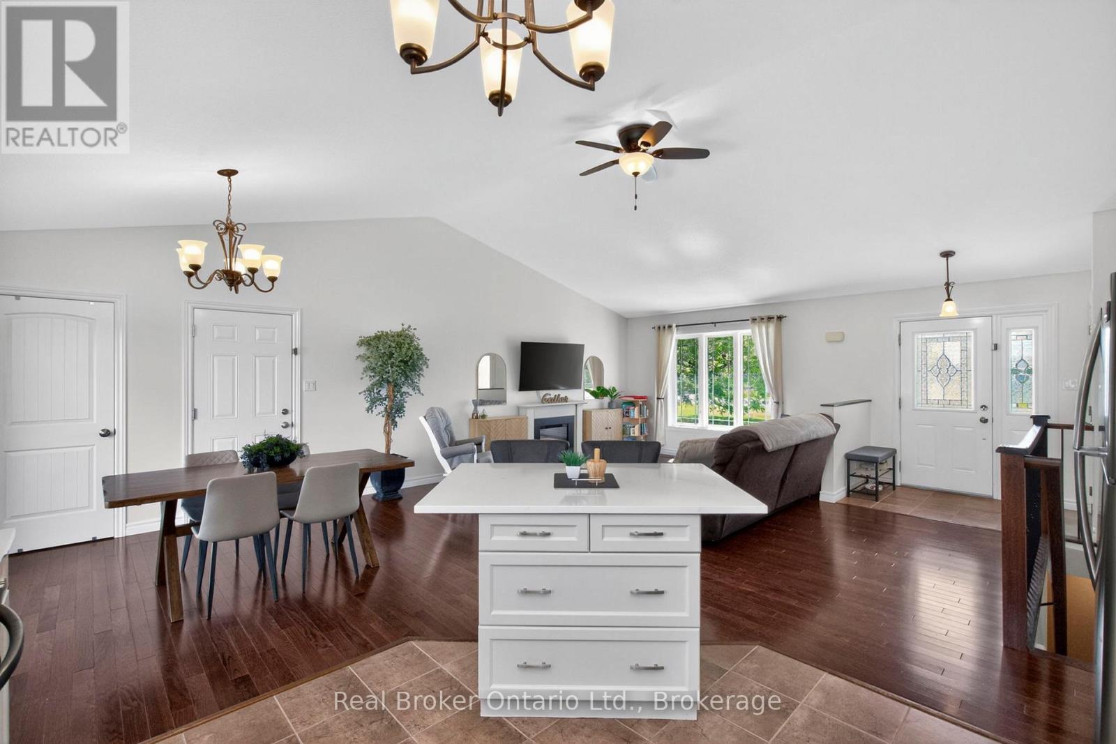 4984 Vasey Road, Tay, Ontario  L4R 4K3 - Photo 9 - S13433586