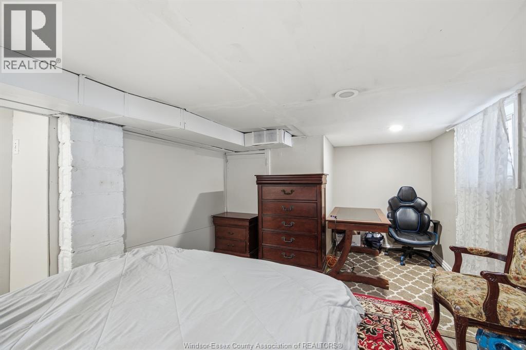 908 Oak Street, Windsor, Ontario N9A 5G2 - Photo 20 - 26013858