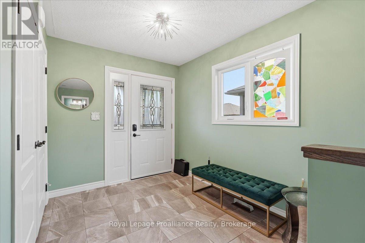 61 Conger Drive, Prince Edward County, Ontario  K0K 3L0 - Photo 4 - X13433436