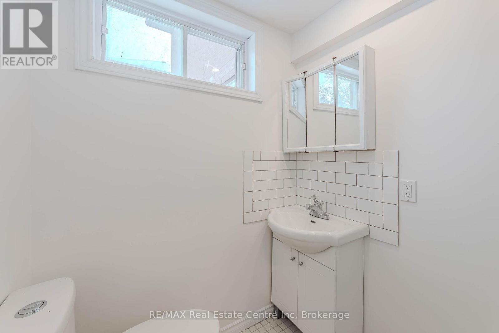 124 Downey Road, Guelph, Ontario  N1C 1A3 - Photo 8 - X13433446