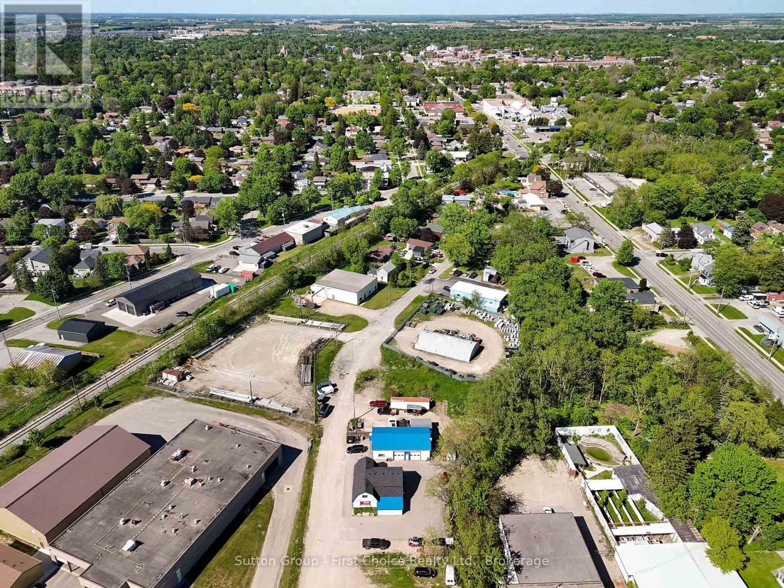 77 Whyte Avenue, Stratford, Ontario N5A 7K9 - Photo 24 - X13433530