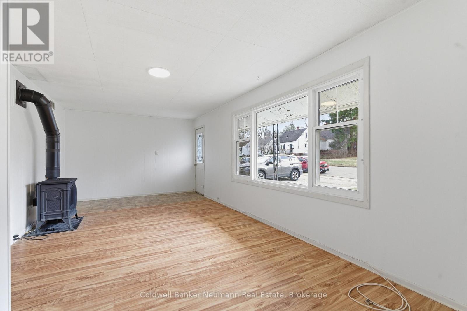 31 Dunkirk Street, Guelph, Ontario  N1E 4N7 - Photo 5 - X13433650