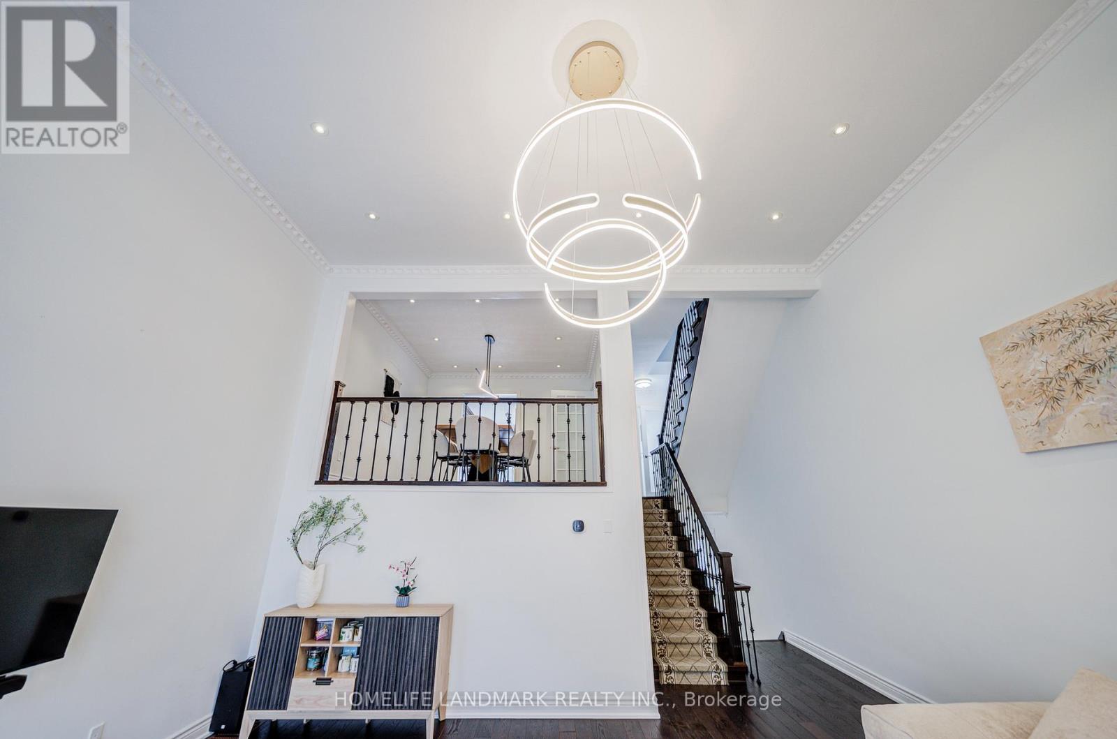 53 Chipwood Crescent, Toronto, Ontario  M2J 3X6 - Photo 5 - C13433642