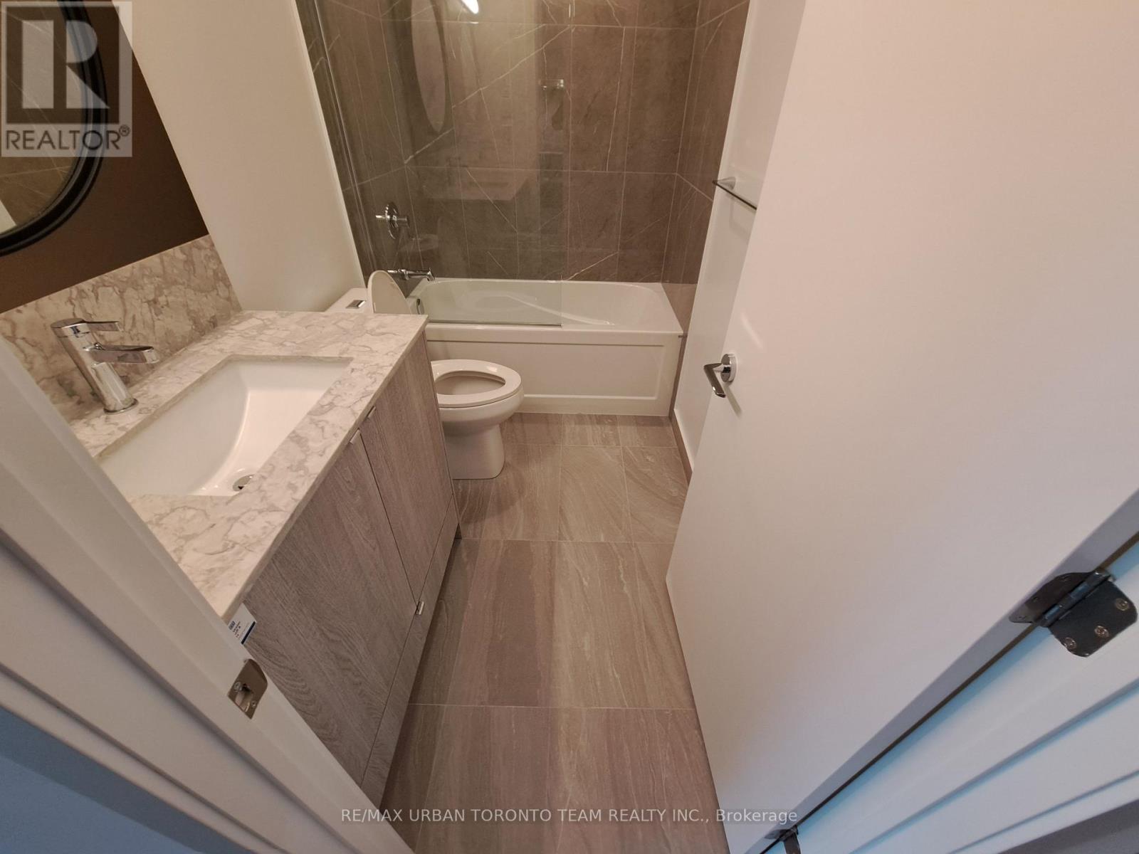302 - 771 Yonge Street, Toronto, Ontario  M4W 2G4 - Photo 13 - C13433714