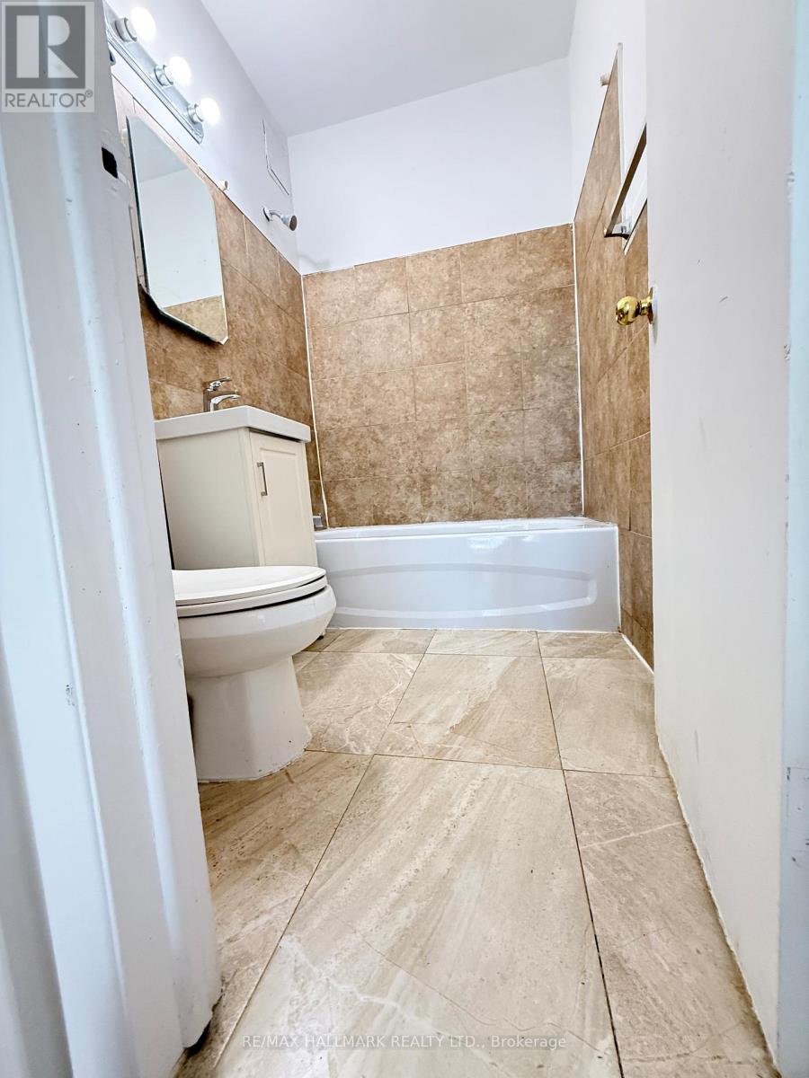 3 - 2881 Lawrence Avenue E, Toronto, Ontario  M1P 2S9 - Photo 7 - E13433676