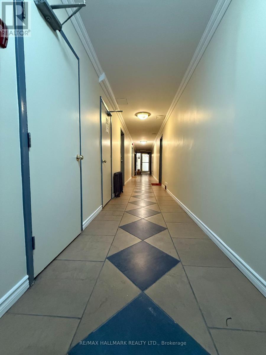 3 - 2881 Lawrence Avenue E, Toronto, Ontario  M1P 2S9 - Photo 9 - E13433676