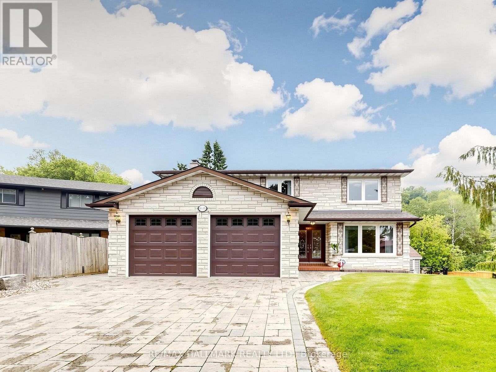 1038 PINETREE COURT, Oshawa, Ontario