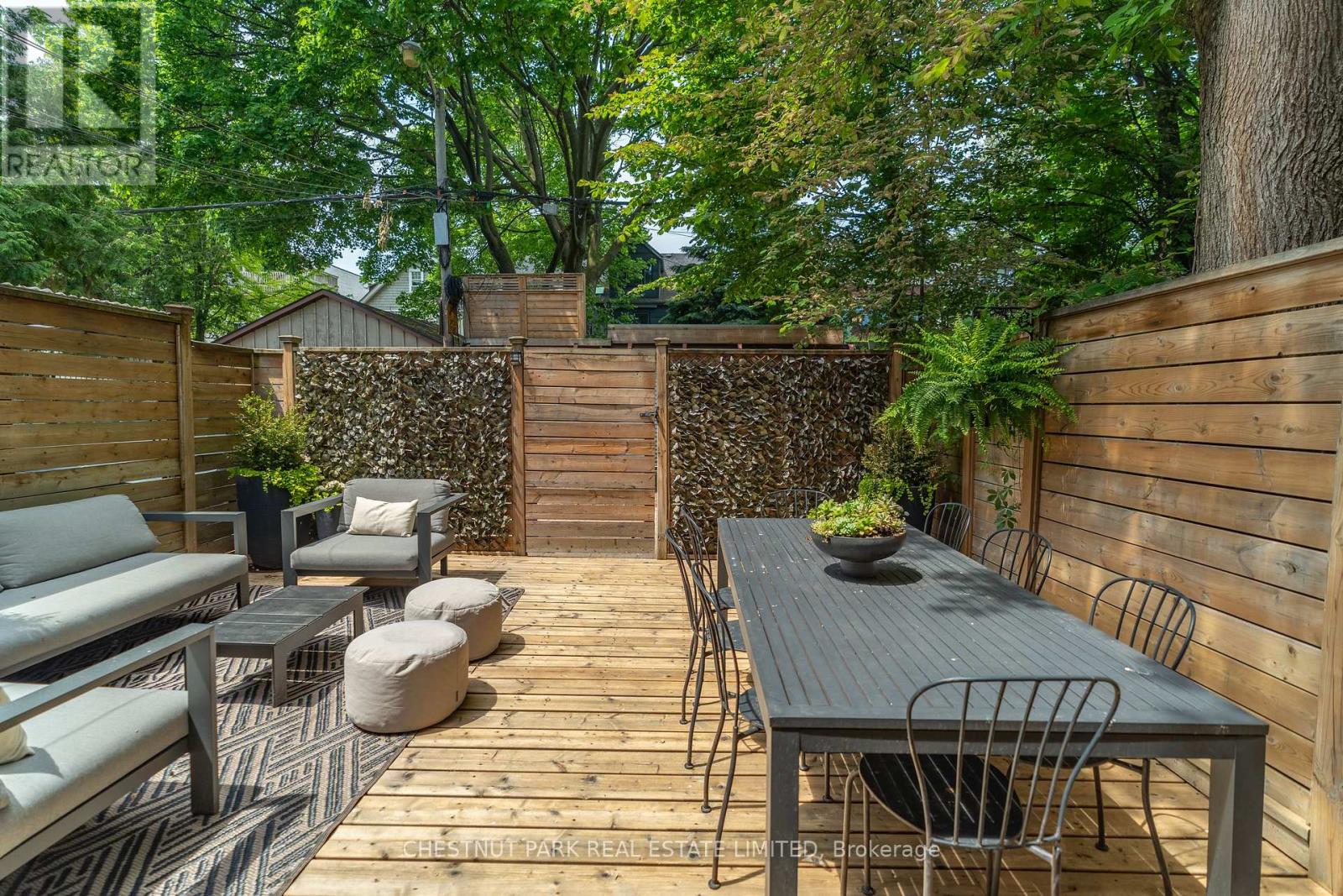 52 Bertmount Avenue, Toronto, Ontario  M4M 2X9 - Photo 17 - E13433684