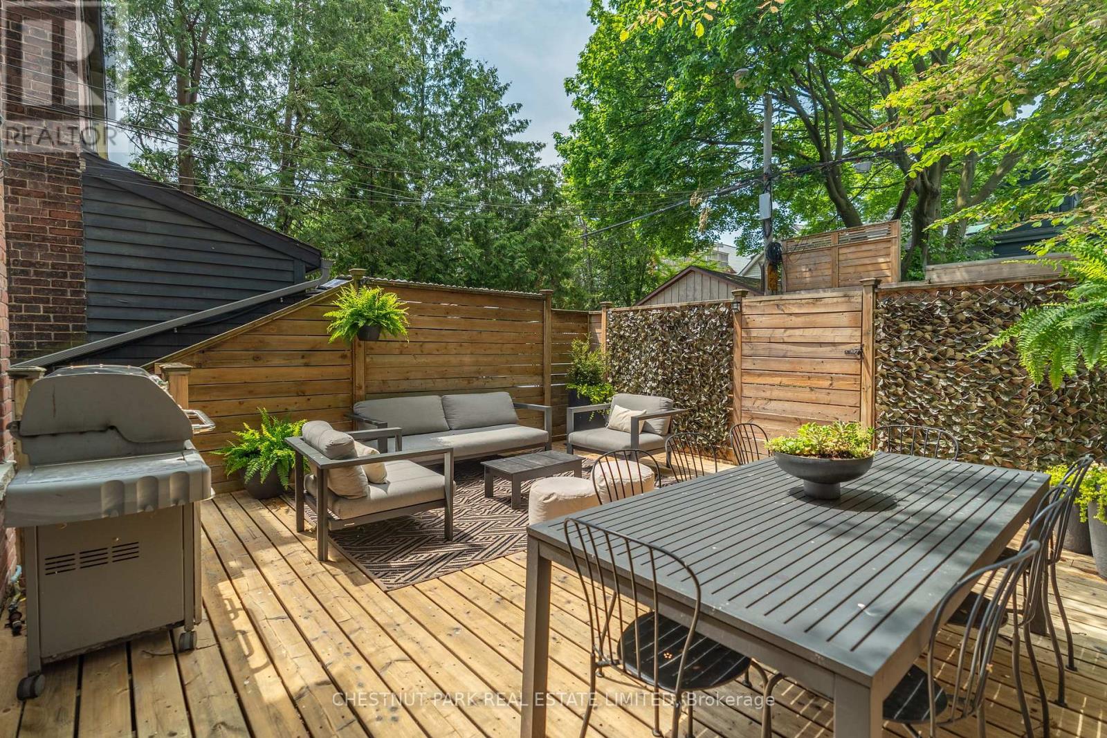 52 Bertmount Avenue, Toronto, Ontario  M4M 2X9 - Photo 18 - E13433684