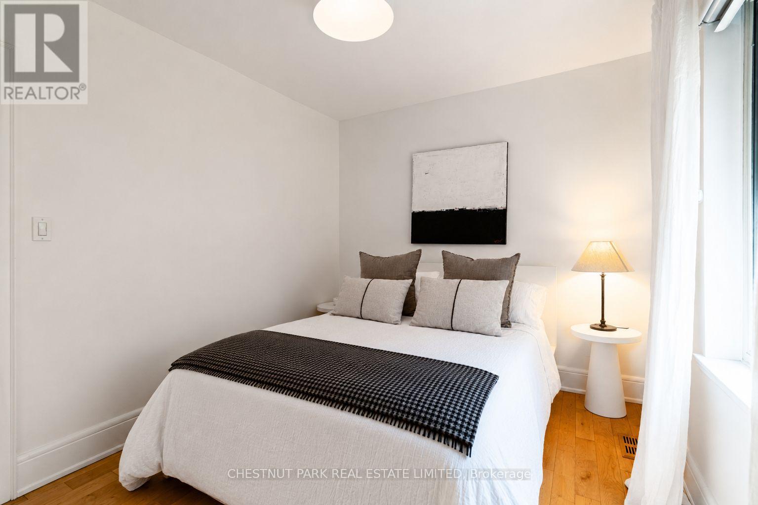 52 Bertmount Avenue, Toronto, Ontario  M4M 2X9 - Photo 26 - E13433684
