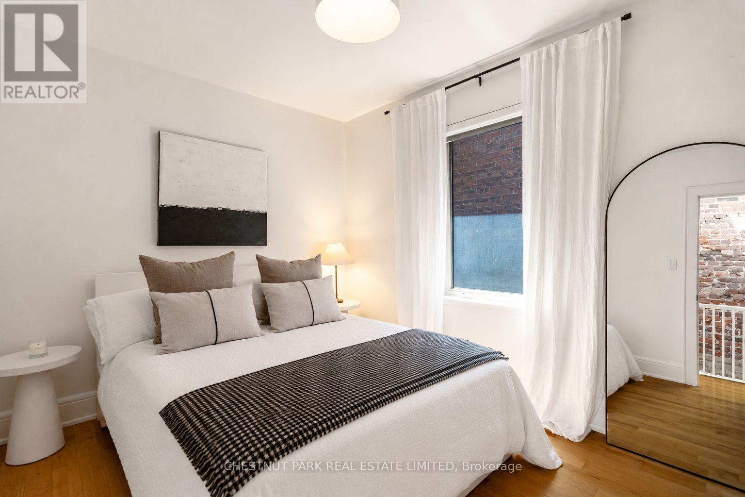 52 Bertmount Avenue, Toronto, Ontario  M4M 2X9 - Photo 27 - E13433684