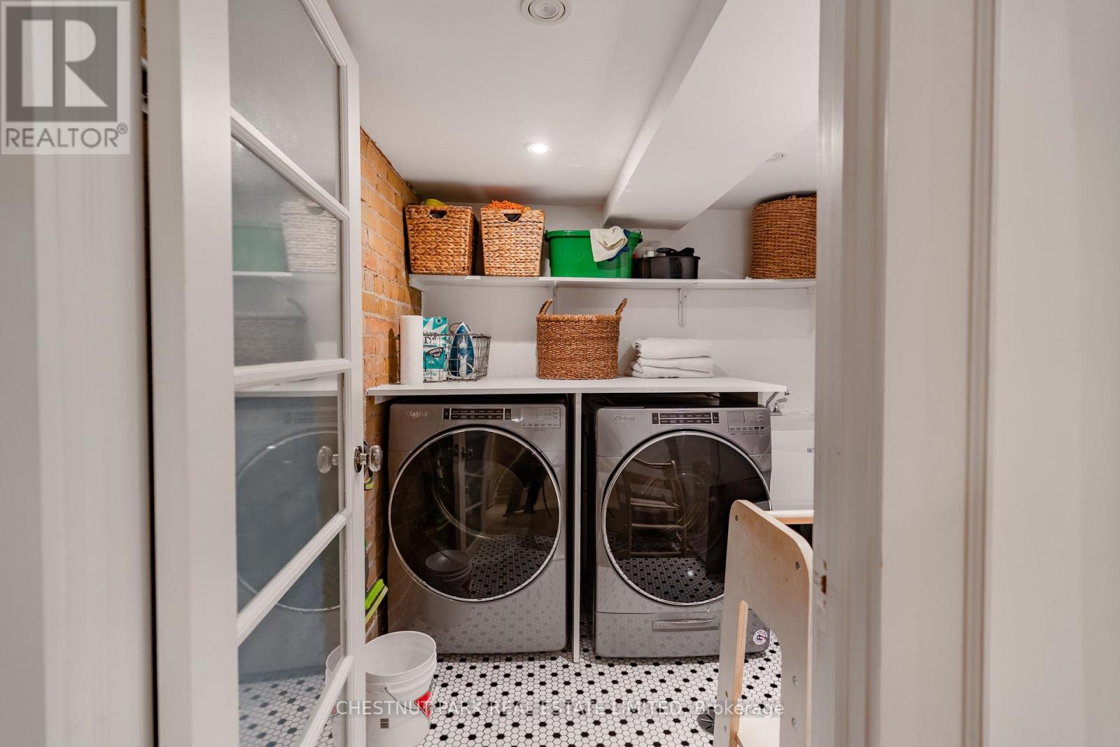 52 Bertmount Avenue, Toronto, Ontario  M4M 2X9 - Photo 43 - E13433684
