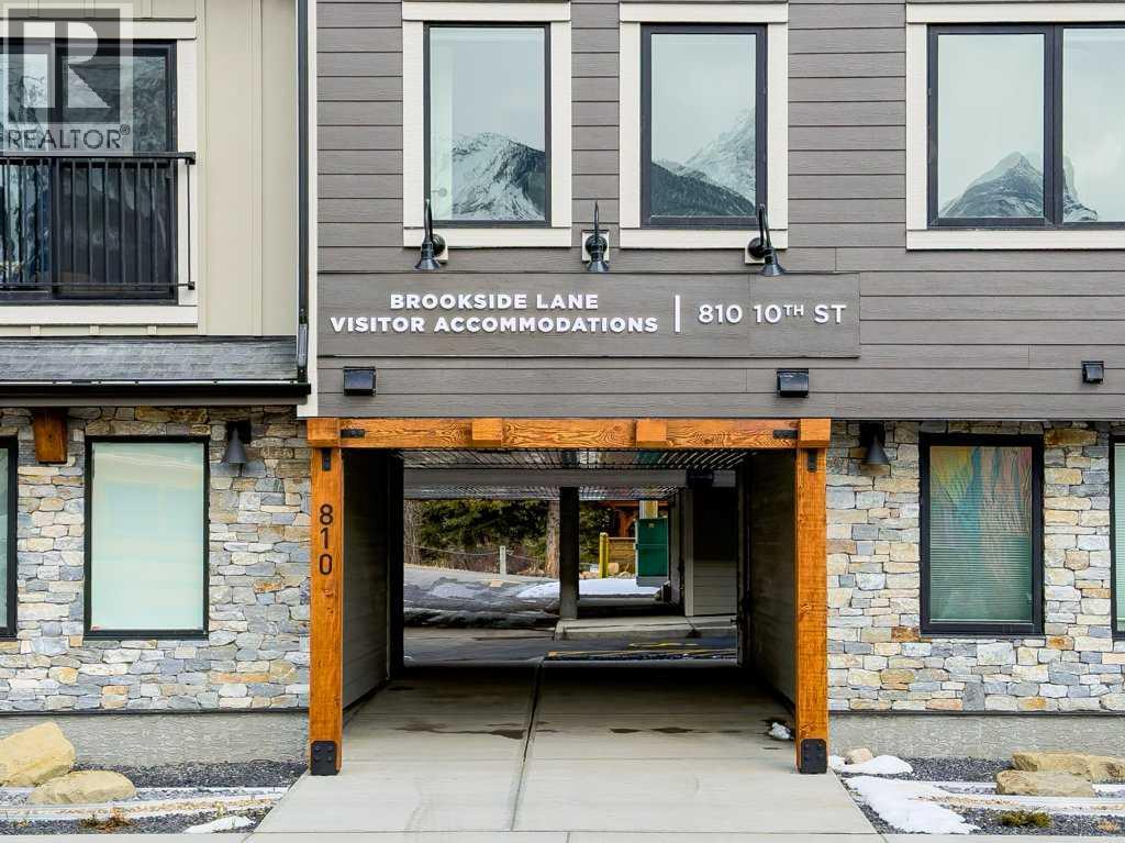 105, 810 10 Street, Canmore, Alberta T1W 2A7 - Photo 2 - A2318166