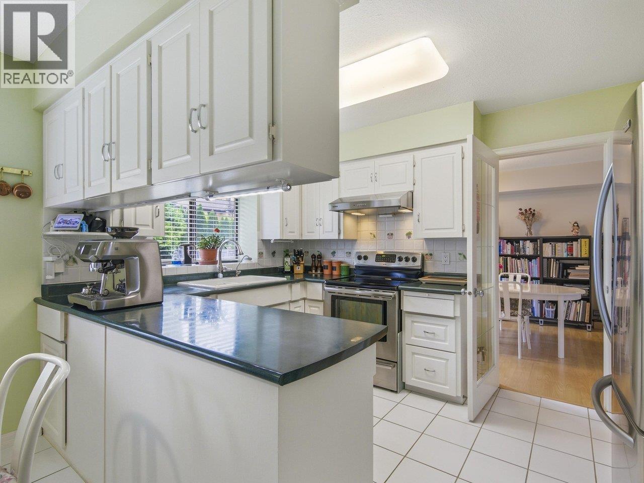 7440 Lawrence Drive, Burnaby, British Columbia  V5A 4G7 - Photo 11 - R3135029