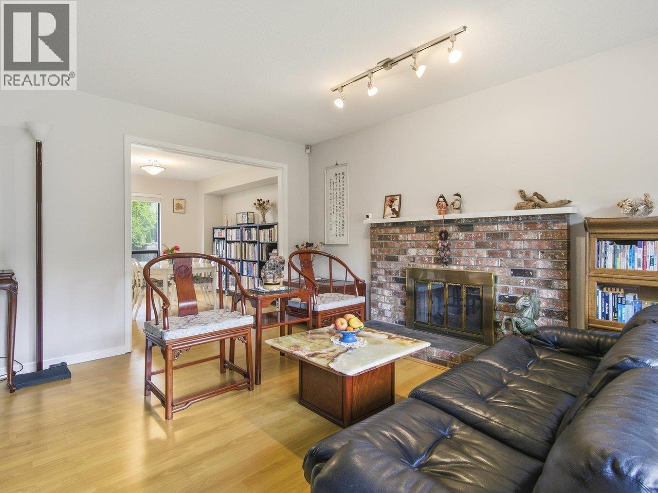 7440 Lawrence Drive, Burnaby, British Columbia  V5A 4G7 - Photo 5 - R3135029