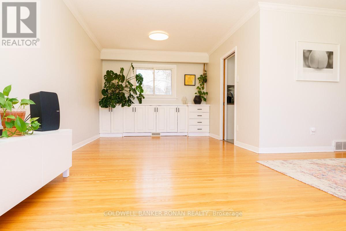 11 Pratt Road, Barrie, Ontario  L4M 2K9 - Photo 34 - S13433554