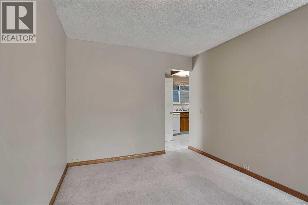 4732 Marbury Place NE, Calgary, Alberta  T2A 2W2 - Photo 9 - A2318241