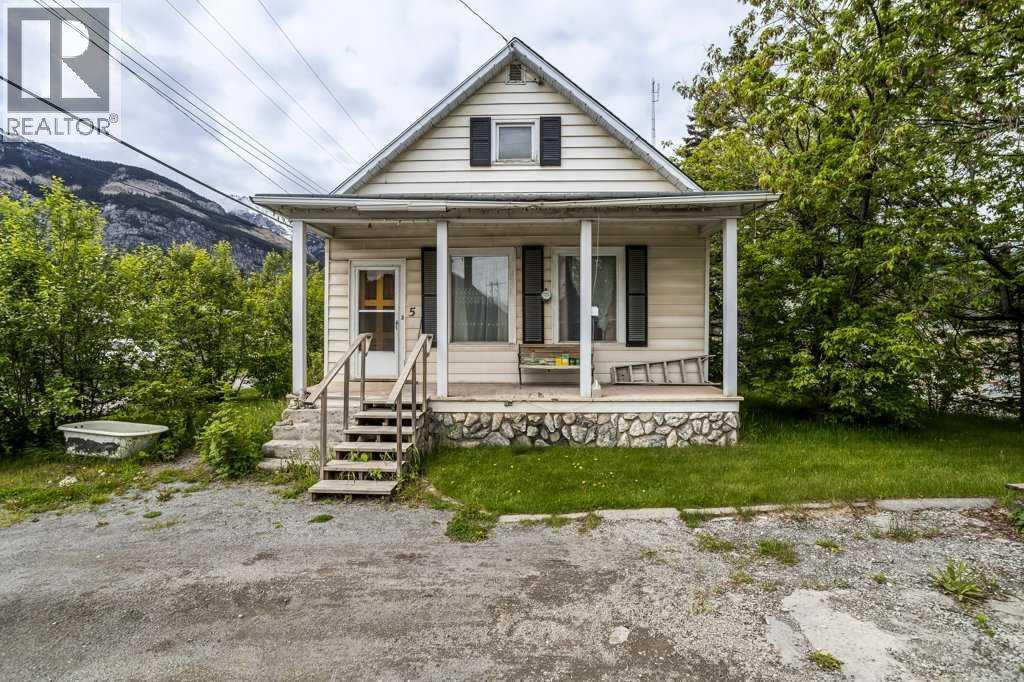 5 Mt. Laurie Road, Exshaw, Alberta