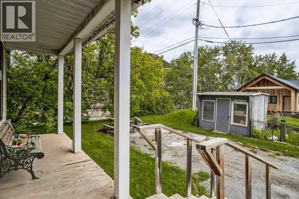 5 Mt. Laurie Road, Exshaw, Alberta  T0L 2C0 - Photo 2 - A2318393
