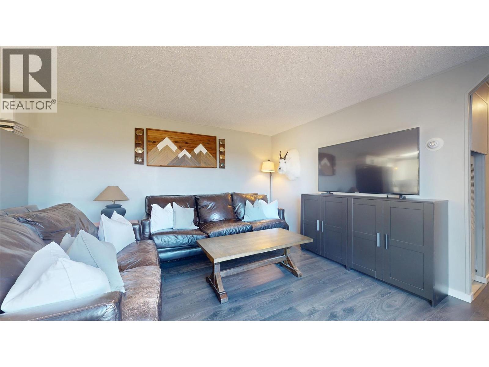 3251 45th Street S, Cranbrook, British Columbia V1C 7A1 - Photo 9 - 10384184