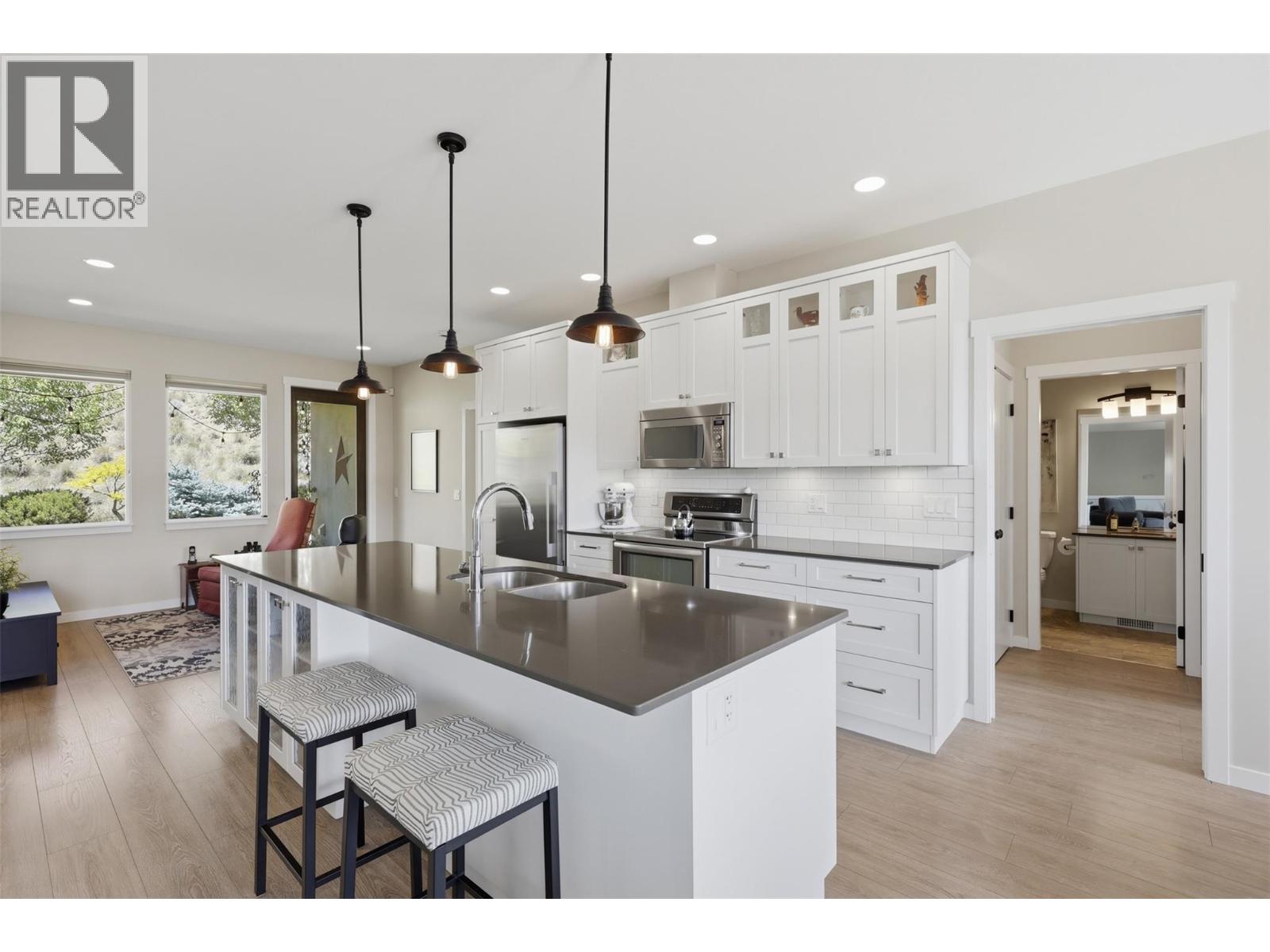 715 Belmonte Terrace, Kamloops, British Columbia  V2H 0C6 - Photo 10 - 10389853