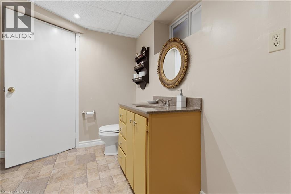 61 San Pedro Drive, Hamilton, Ontario  L9C 2C4 - Photo 31 - 40838141