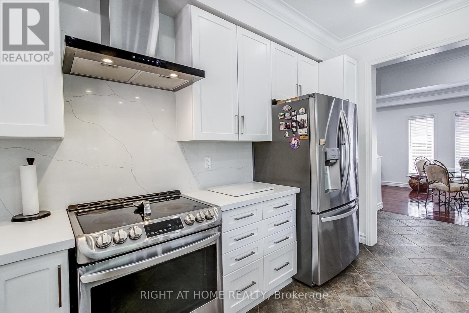 481 Heath Street, Oakville, Ontario  L6H 6N8 - Photo 17 - W13433390
