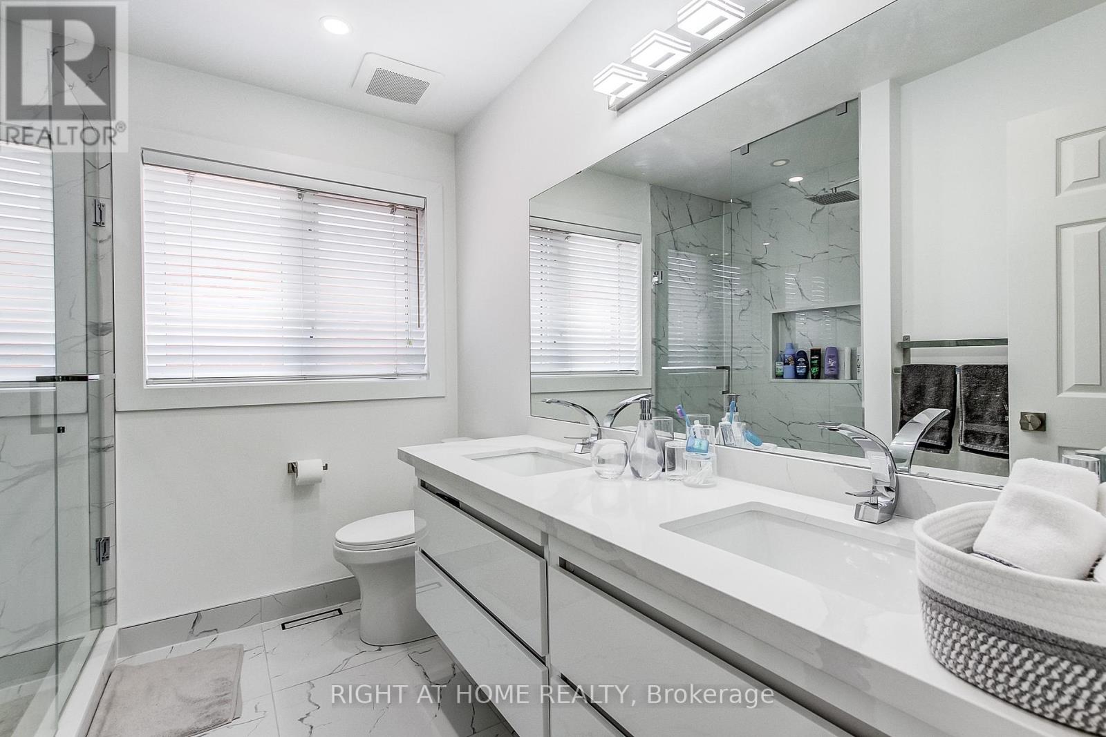 481 Heath Street, Oakville, Ontario  L6H 6N8 - Photo 29 - W13433390