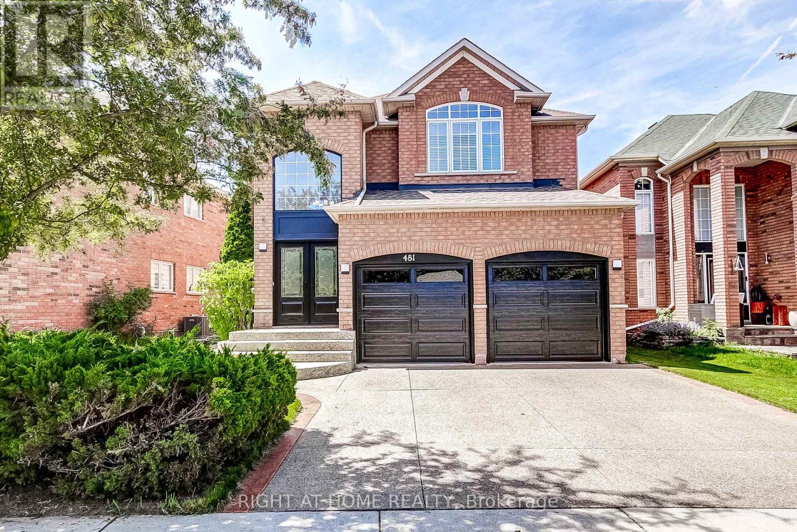 481 Heath Street, Oakville, Ontario  L6H 6N8 - Photo 3 - W13433390
