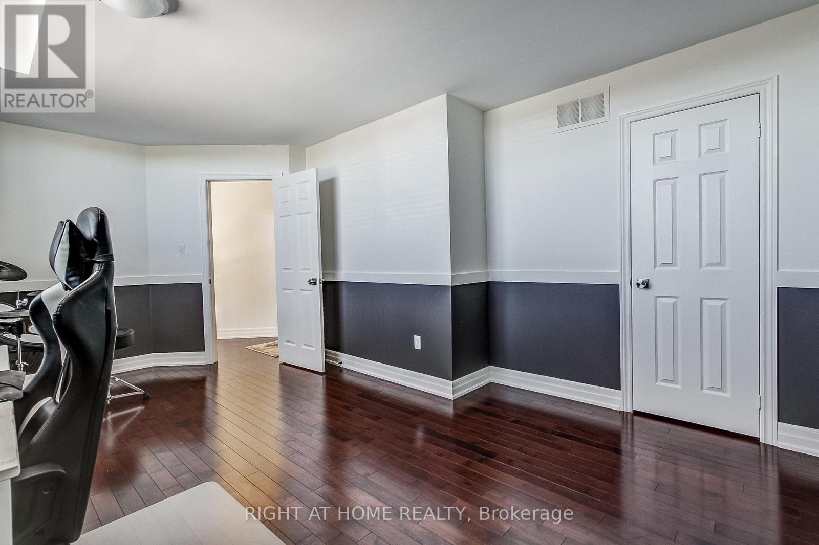 481 Heath Street, Oakville, Ontario  L6H 6N8 - Photo 32 - W13433390