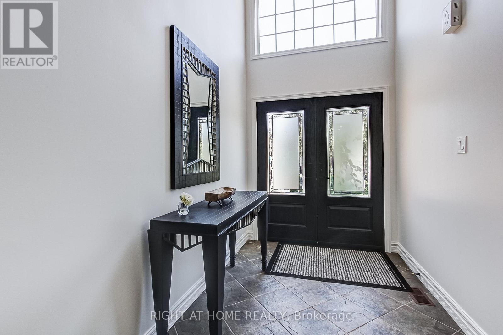 481 Heath Street, Oakville, Ontario  L6H 6N8 - Photo 4 - W13433390